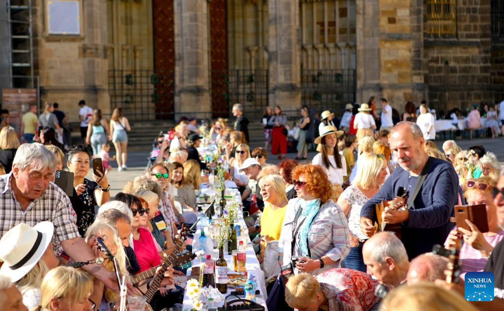 Akce Long Table se konala na Pražském hradě v České republice – Xinhua