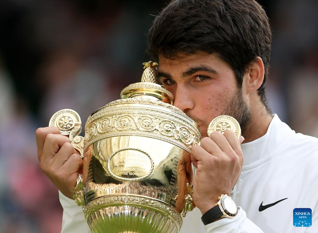 Carlos Alcaraz beats Novak Djokovic in 5 sets to win Wimbledon for a second  Grand Slam trophy