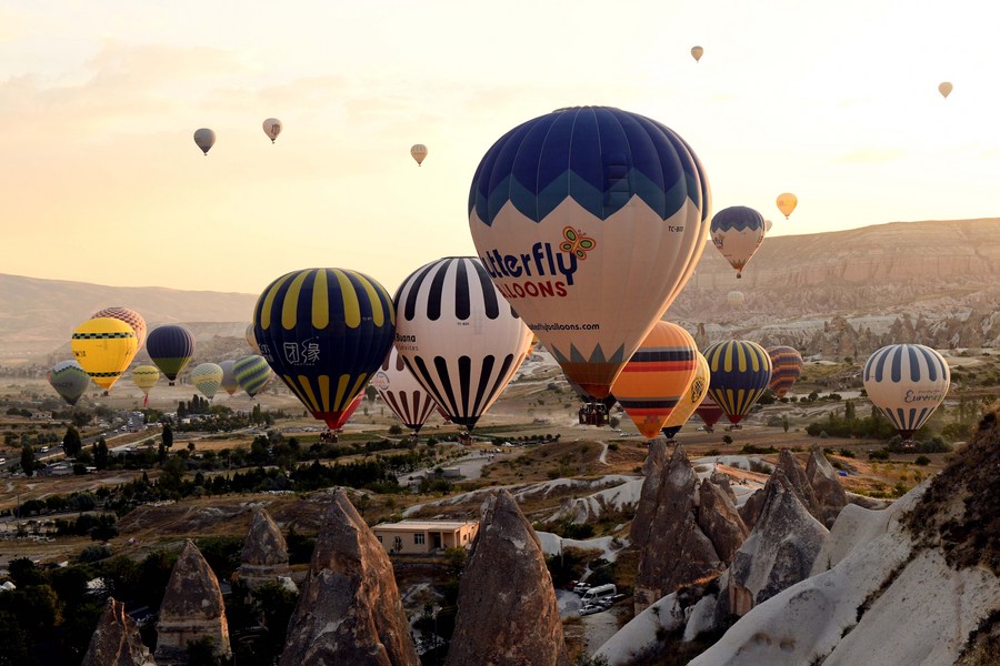 Mideast in Pictures: Air balloon rides in Cappadocia, Türkiye