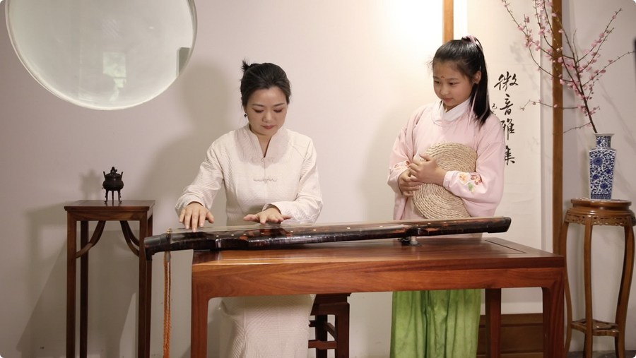 Ancient guqin regains vitality with individual preservation efforts-Xinhua