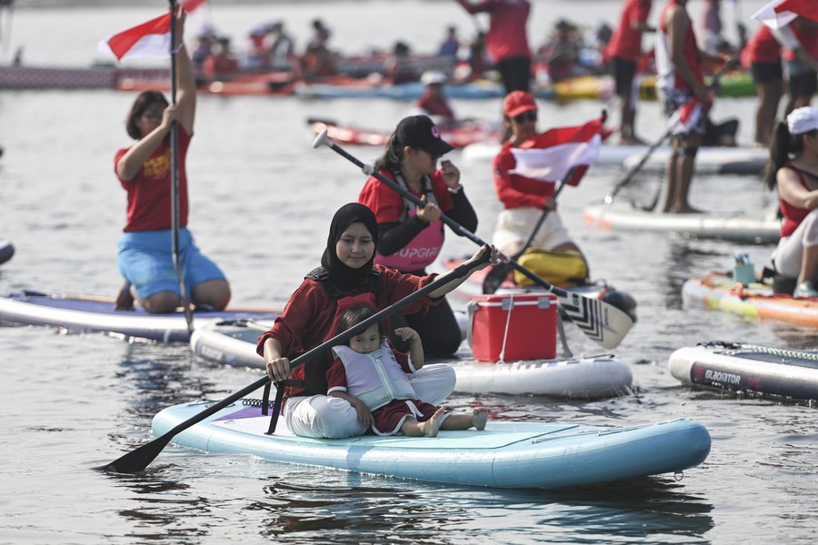 Warga Indonesia Rayakan Hari Kemerdekaan ke-78-Image-4