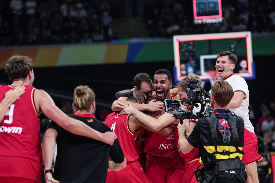 Schroder delivers, Germany win the World Cup - FIBA Basketball