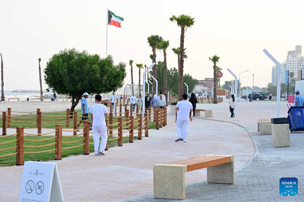 تدشين مشروع تطوير الواجهة البحرية لشاطئ البلاجات في الكويت- شينخوا