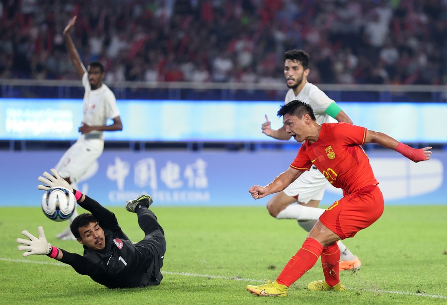 China, S. Korea set up quarterfinal showdown in Asiad men's football  tournament-Xinhua