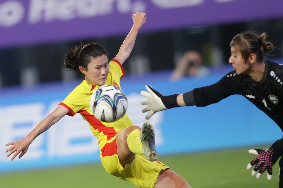 China thrashes Uzbekistan to reach women's football last eight in  Asiad-Xinhua