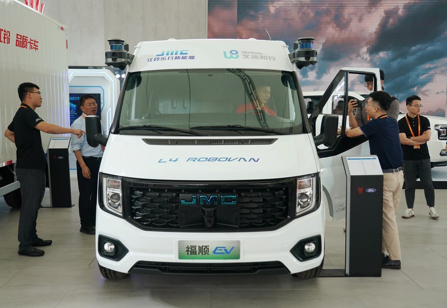 China's vehicle sales boom continues-Xinhua