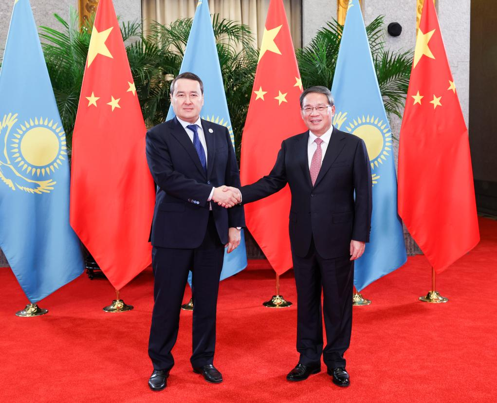 Chinese premier meets Kazakh PM, calling for enhanced cooperation-Xinhua