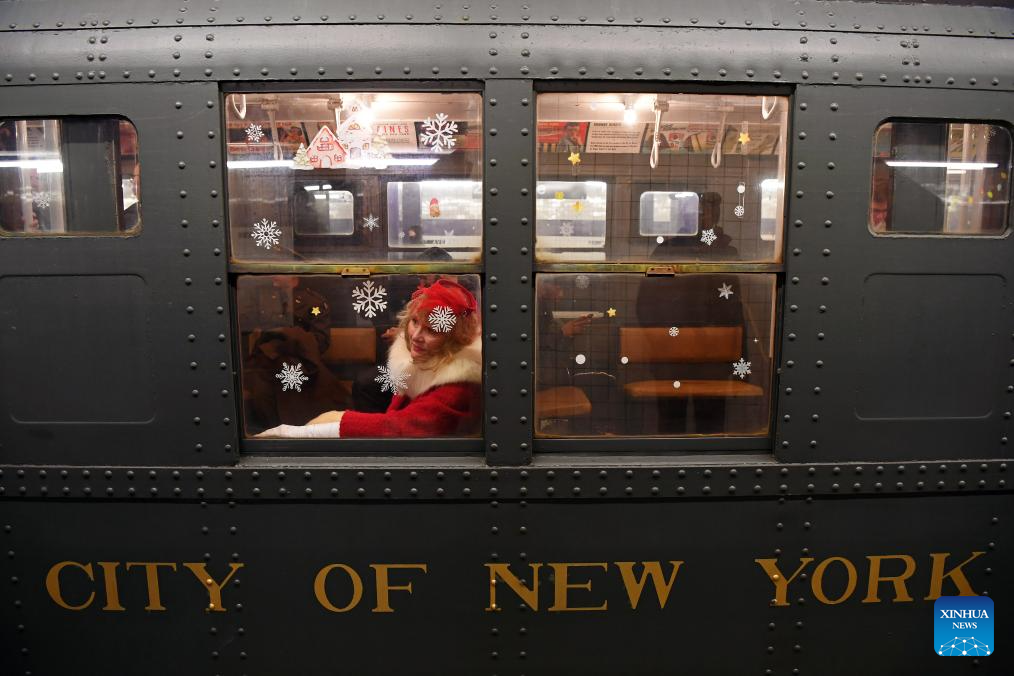 Holiday Nostalgia Train runs in New York