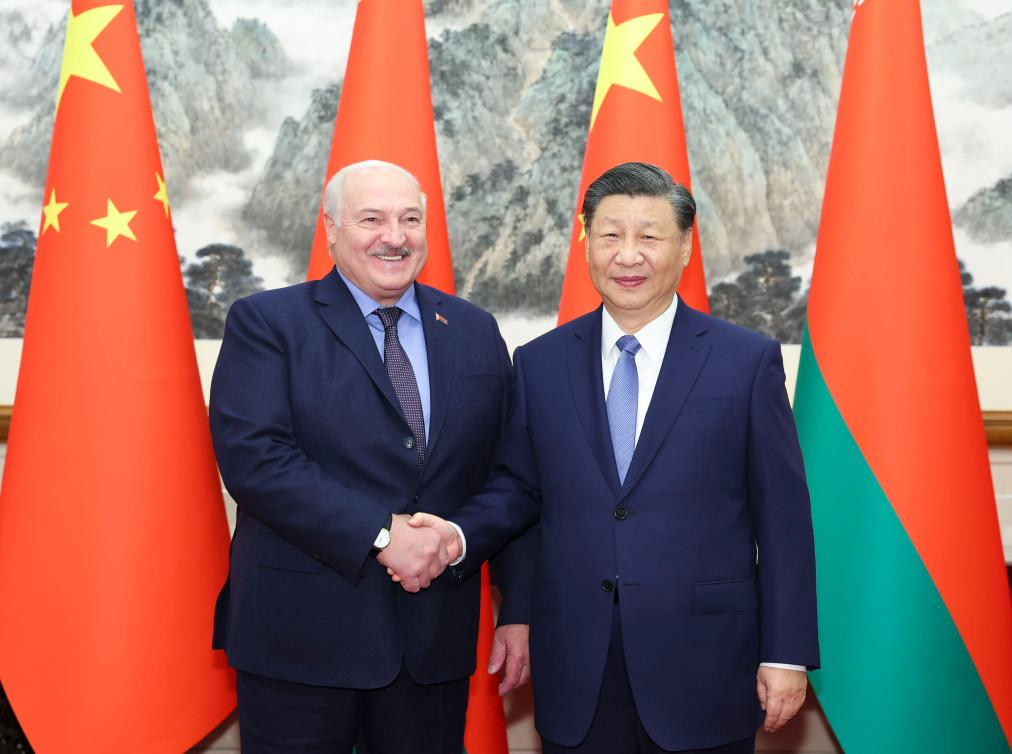 中国和白俄罗斯总统承诺加强关系