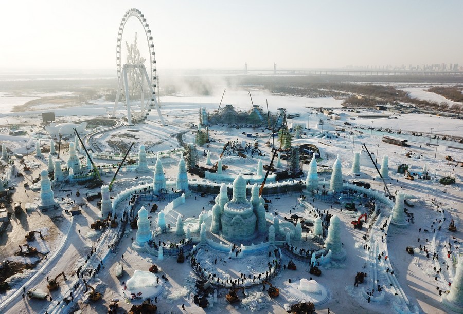Economy&Life | Ice and Snow World to open in NE China's Harbin -Xinhua