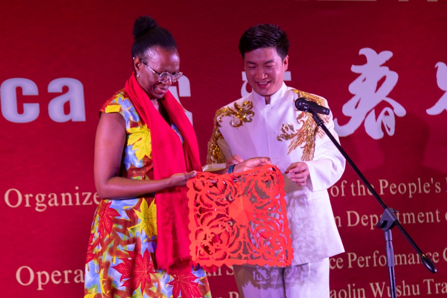 Rombongan Seni China Mempesona Cape Town-Image-1