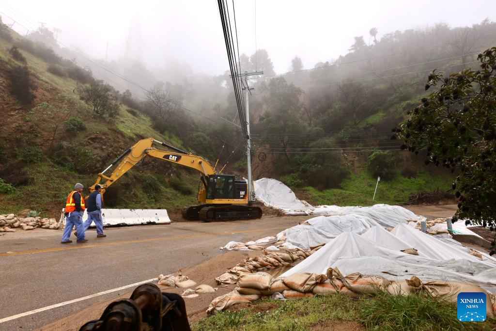 Powerful storm continues to soak Southern California-Xinhua