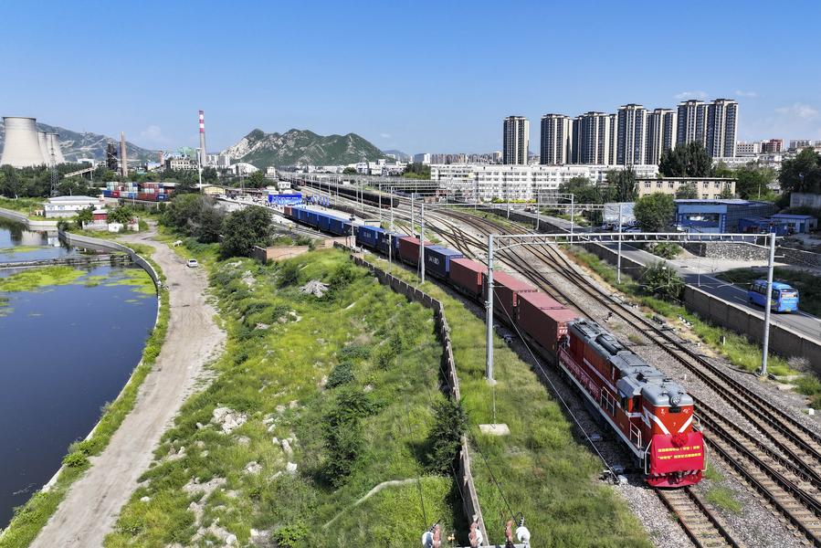Теретни воз Кина-Европа повезује северни кинески град Србија-Синхуа