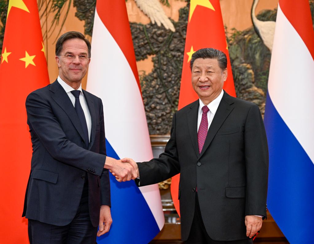 Xi ontmoet de Nederlandse premier-Xinhua