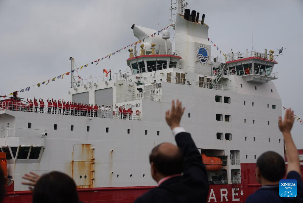 China's 1st domestically made polar icebreaker Xuelong 2 visits HKSAR