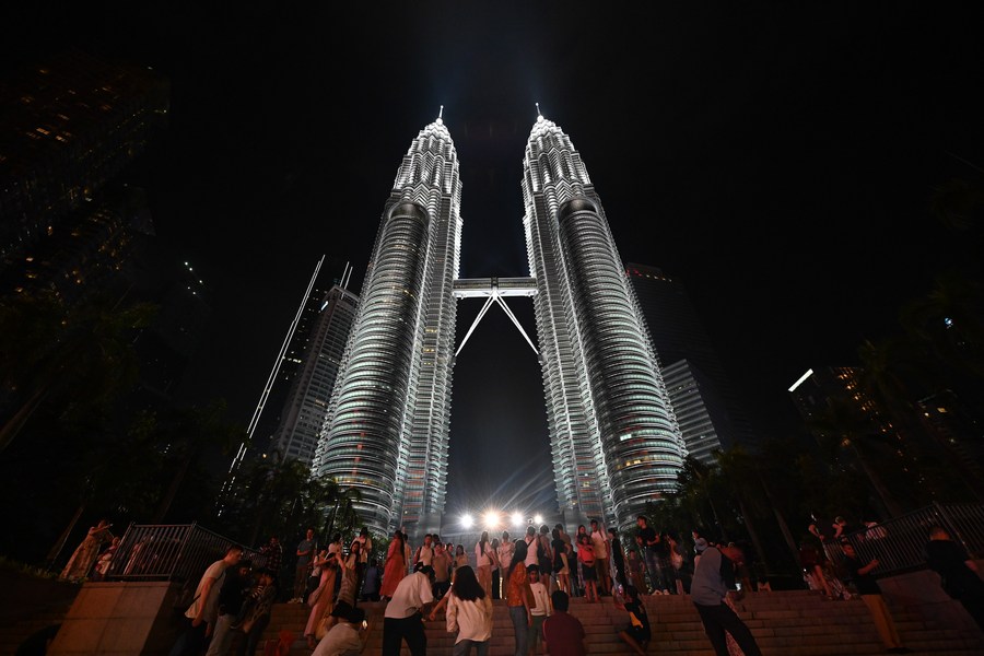 马来西亚推行整体战略以增加中国游客人数 – 新华社
