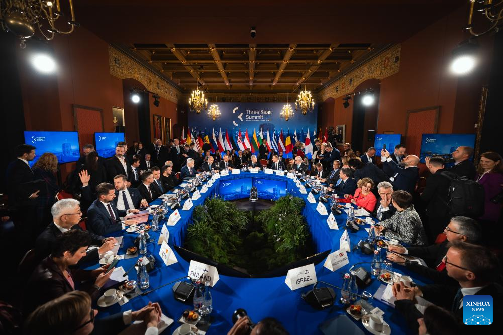 Vilniuje vyksta Trijų jūrų iniciatyvos viršūnių susitikimas-Xinhua