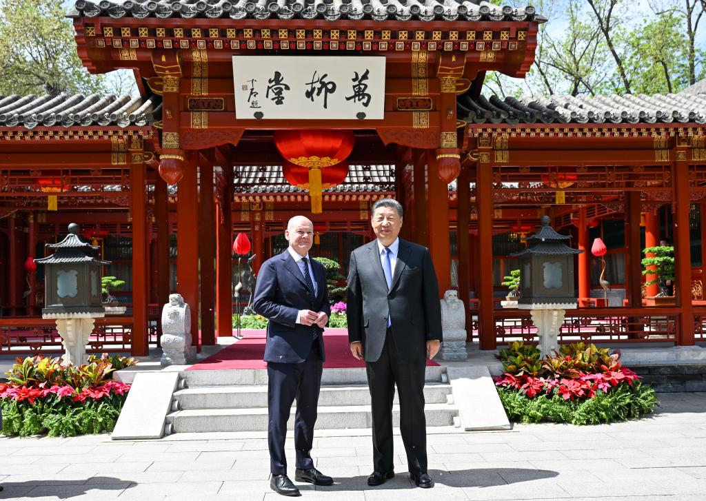 Xi meets German chancellor, calls for achieving mutual success_https://www.izongheng.net_News in English_第4张