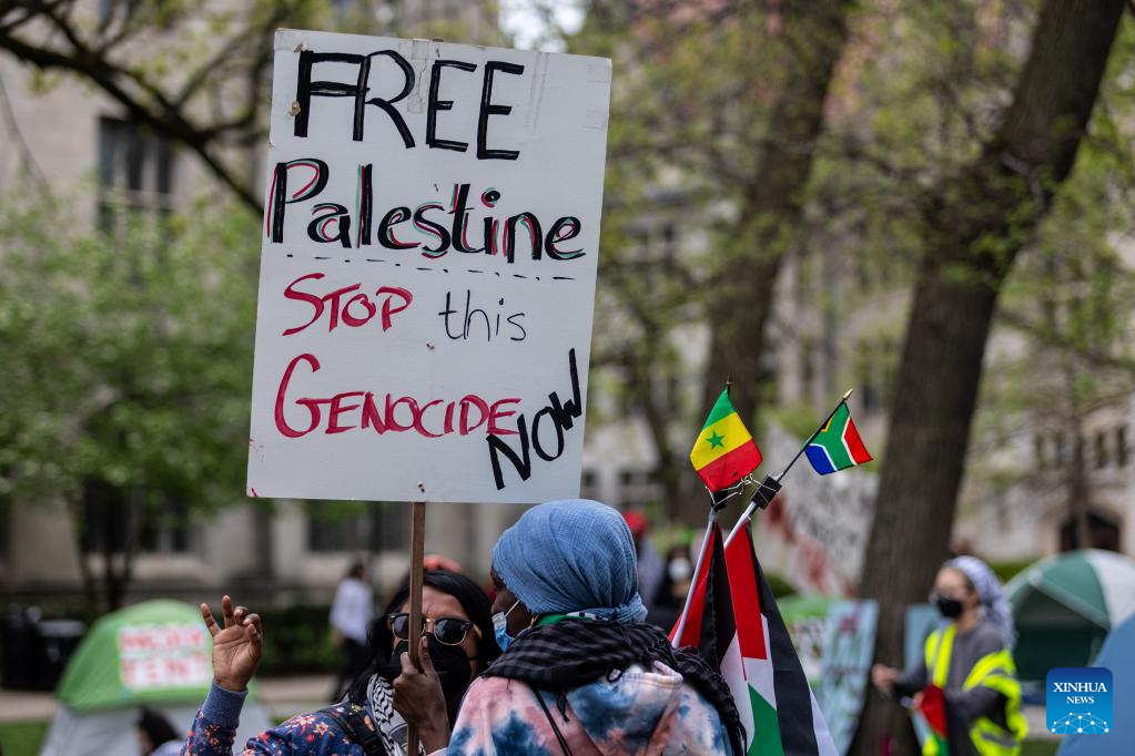 Pro-Palestine encampment erected in UChicago, Northwestern universities