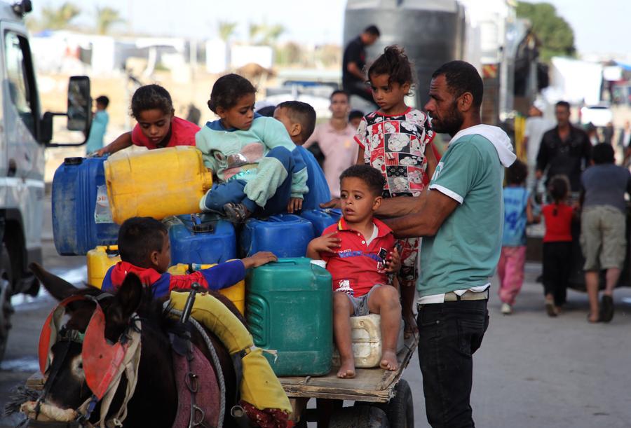 UNRWA says land crossings mostly feasible, effective way to deliver aid ...