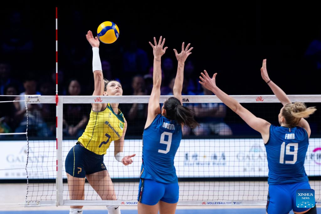 Liga das Nações de Voleibol Feminino 2024 Macau: Brasil vs.  Itália-Xinhua