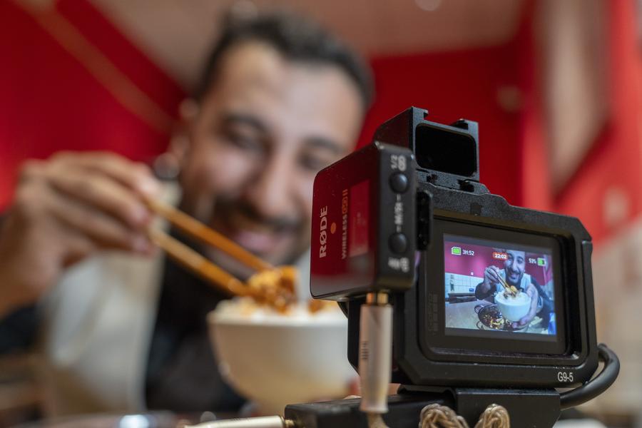 'Laowai' in China | Iraqi Food Vlogger Gains Millions of Fans in China