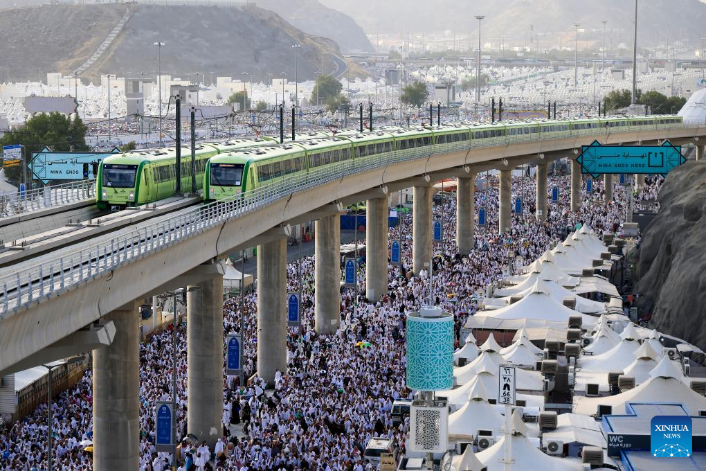 Tranvía chino ofrece más de 2 millones de viajes a La Meca para peregrinos del Hajj: Xinhua