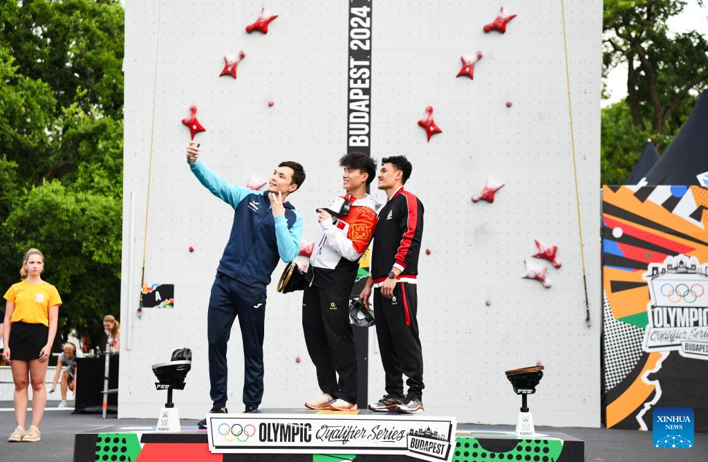 Men’s speed climbing final at the Olympic Qualifier Series Budapest-Xinhua
