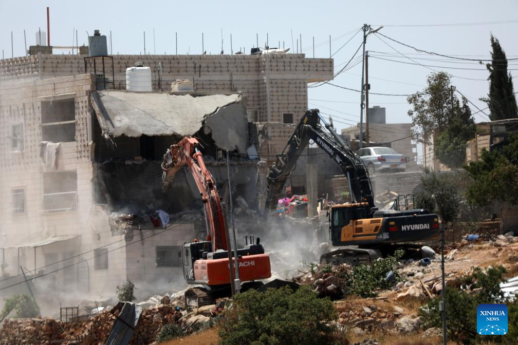 Israeli bulldozers demolish Palestinian house in south of West Bank ...