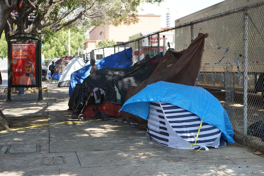 Update: California governor orders state officials to remove homeless ...