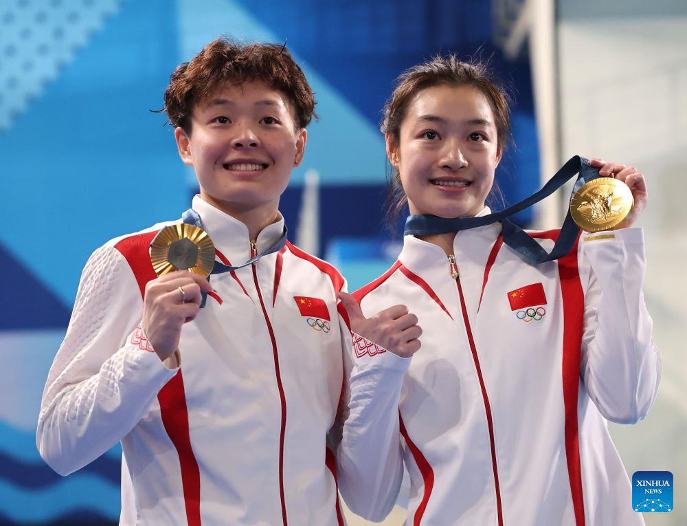 Olympics | Chinese Divers Chen Yiwen and Chang Yani Win Women's Synchro 3m Springboard (Updated2)