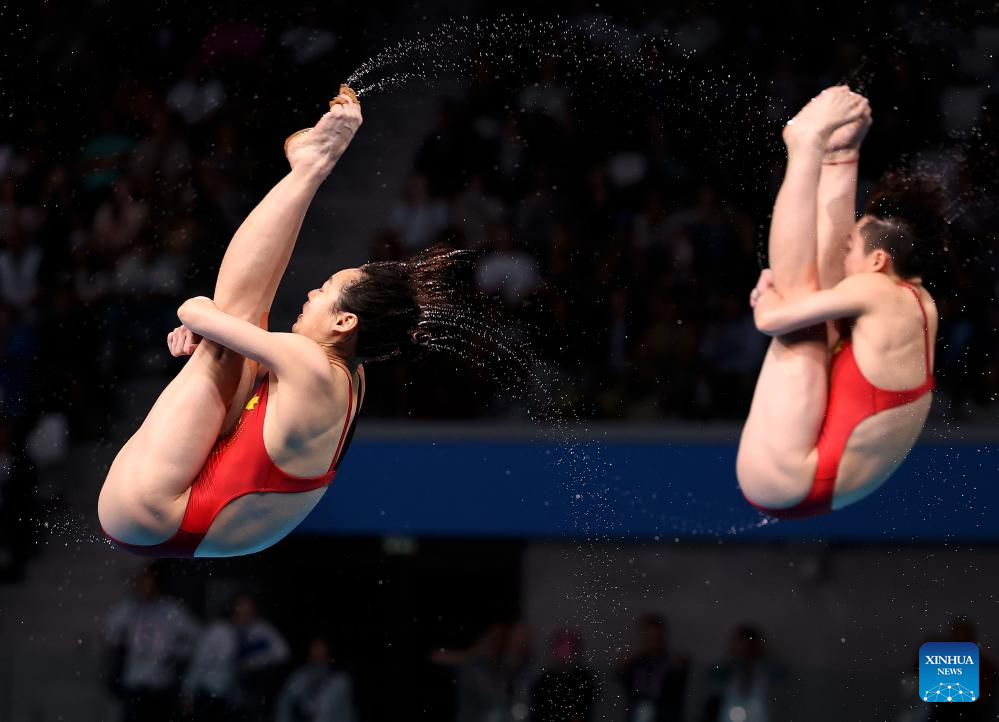 Olympics | Chinese Divers Chen Yiwen and Chang Yani Win Women's Synchro 3m Springboard (Updated2)