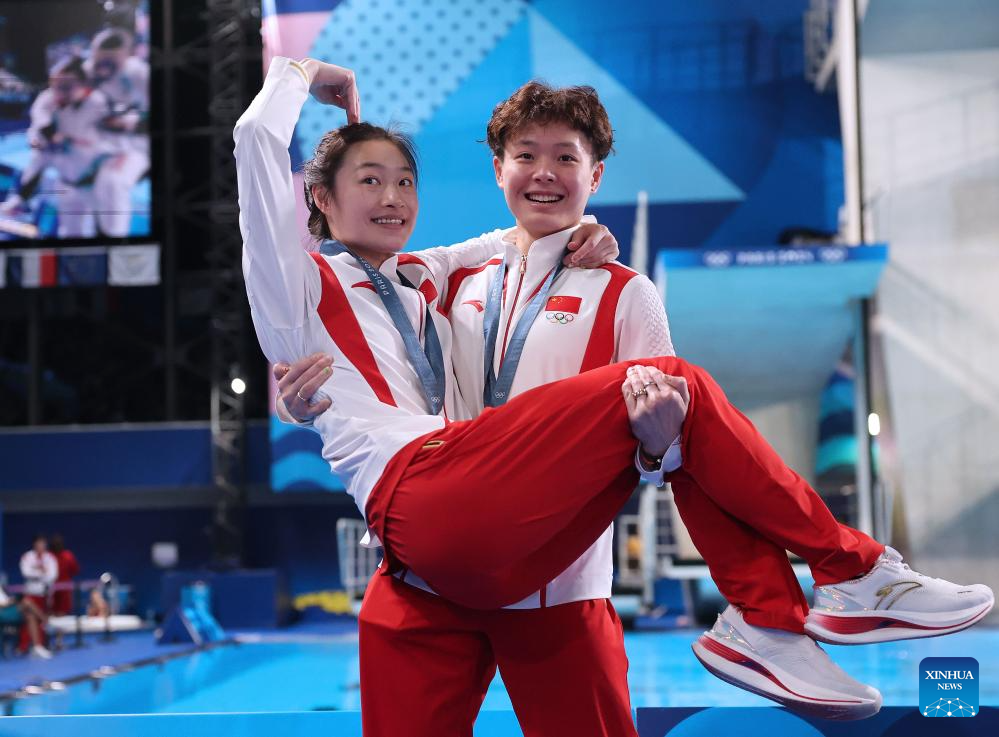 Olympics | Chinese Divers Chen Yiwen and Chang Yani Win Women's Synchro 3m Springboard (Updated2)