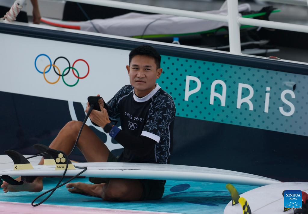 Olympics | Chinese Teenager Yang Puts on Brave Debut as Olympic Surfing Action Commences in Tahiti