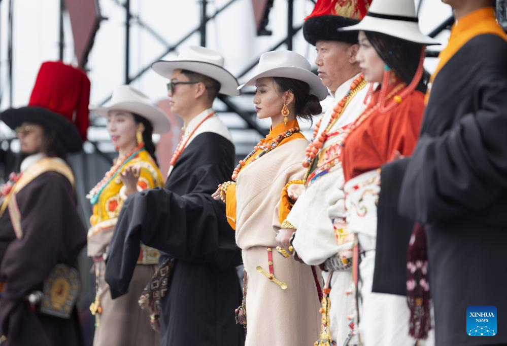 Fashion Show Held at Opening Ceremony of Nomadic Cultural Tourism Season in SW China