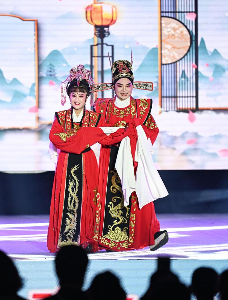 HainanOutlook | Art performance featuring Hainan characteristics held ...