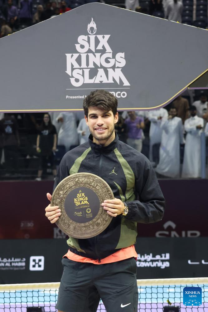 "6 Kings Slam" exhibition tennis tournament final match Xinhua