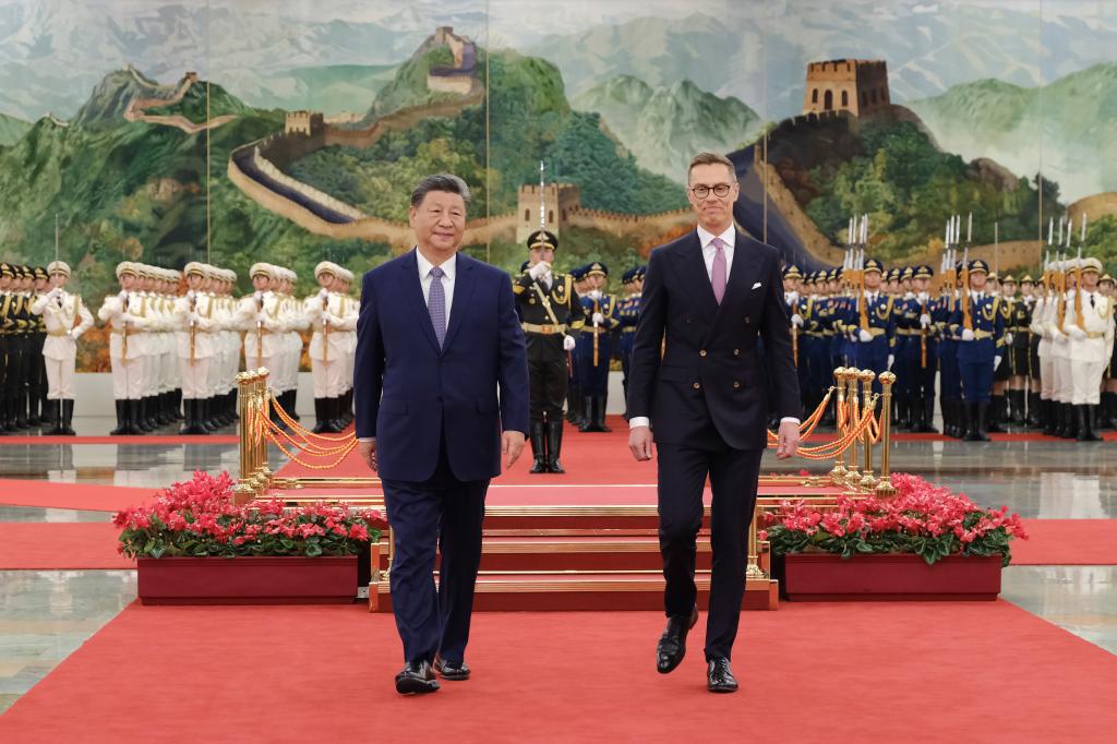 Xi holds talks with Finnish president-Xinhua