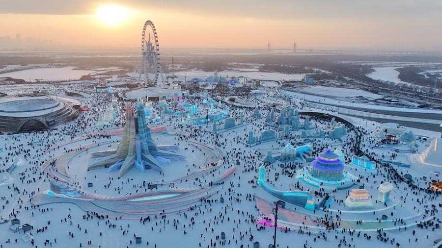 InPics World’s largest iceandsnow theme park opens on Winter