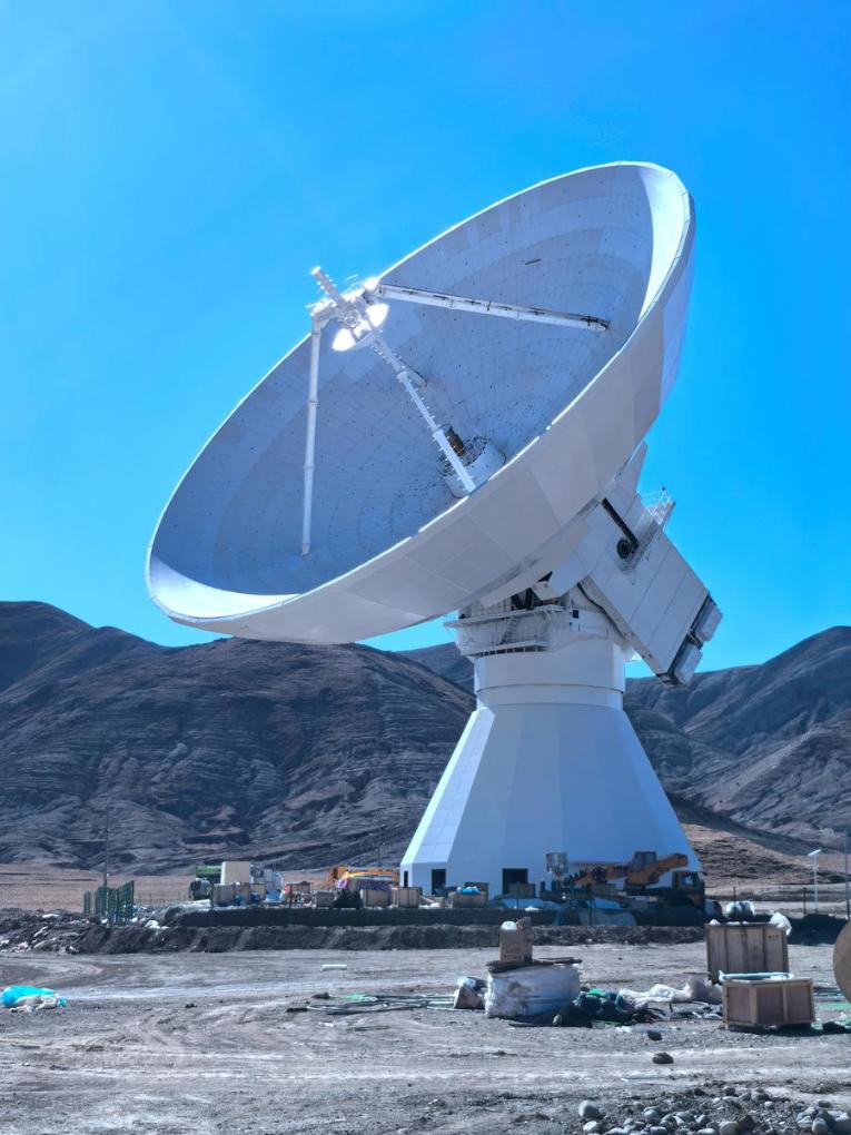 This photo provided by the Shanghai Astronomical Observatory of the Chinese Academy of Sciences shows a radio telescope with 40-meter-diameter antenna in Xigaze in southwest China's Xizang Autonomous Region on Dec. 23, 2024. (Xinhua)