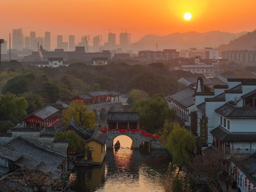中国のビザなし政策は文化的、ビジネス的関係強化に道を開くとクロアチアの元議長が語る – 新華社
