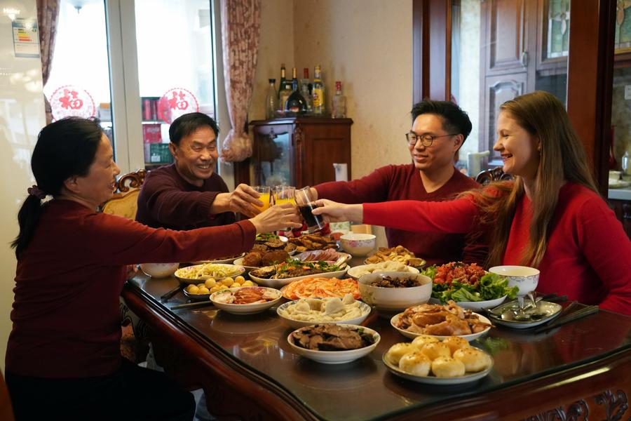 how do families prepare for chinese new year