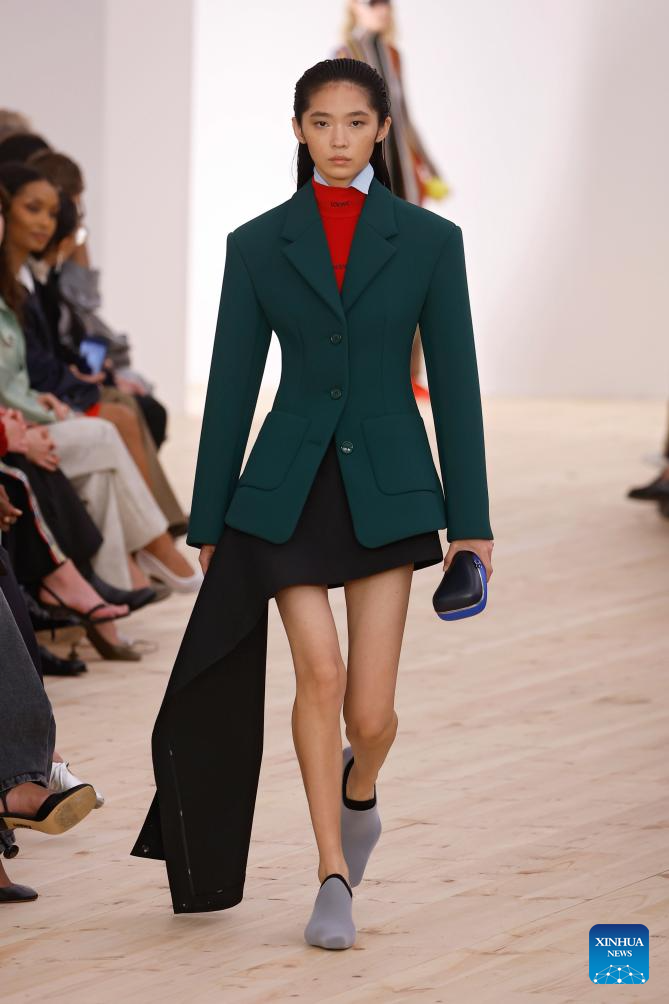 Xinhua — Loewe SS26 collections coverage