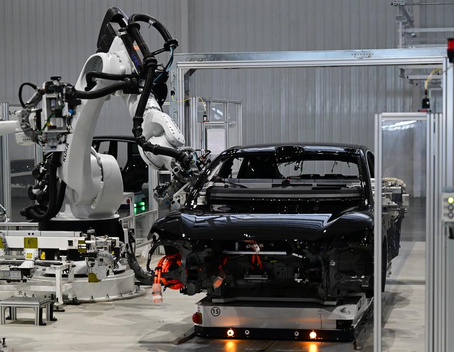 AI capability boost strengthens China’s advanced manufacturing base-Xinhua