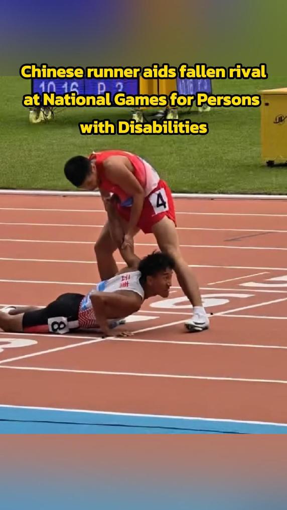 Chinese runner aids fallen rival at National Games for Persons with Disabilities