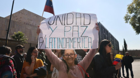 Protests Erupt Outside U.S. Embassy in Mexico City Amid Public Unrest