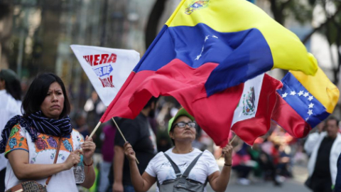 Mexico City Sees Protests Against Reported U.S. Military Action in Venezuela