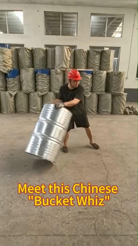 Meet this Chinese "Bucket Whiz"
