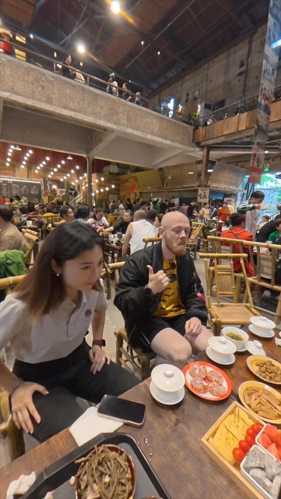 British blogger on embrace of tradition at revived Chongqing teahouse