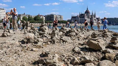 Danube Hits Record Low of 31 Centimeters in Budapest as Drought Persists